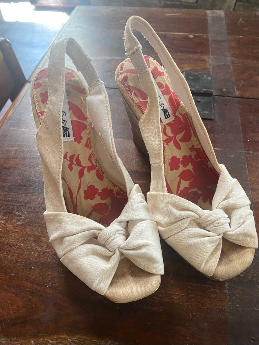 American Eagle Outfitters Vintage Cream Knot Slingback Wedges with Floral Insole